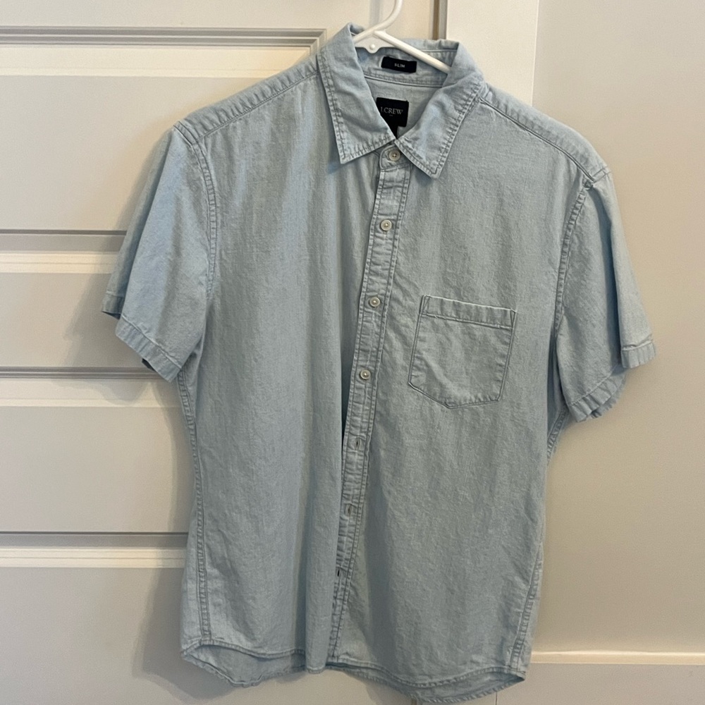 Men’s slim fit button down